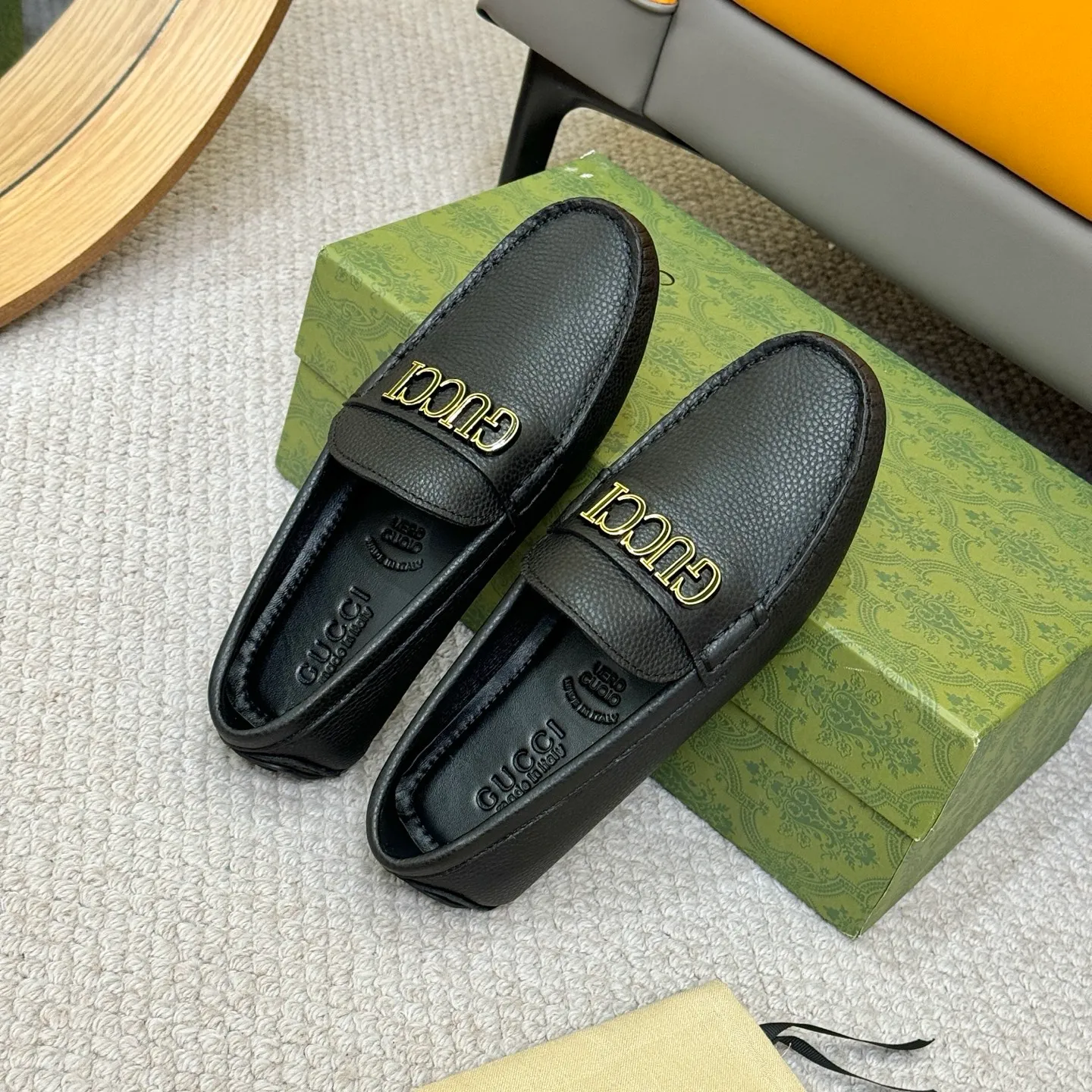 Men's shoes 💰420 (Yangli) Gucci* - the top version of Gucci classic beanie shoes! It is made of imported original cowhide and has a comfortable first layer of sheepskin lining! Original wear-resistant rubber outsole! High quality products! Size 38-46, with shoe dial, cloth bag, card